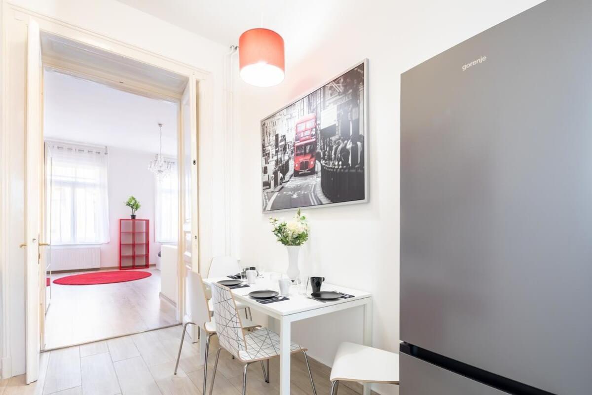 Super Central Convenient Apartment Budapest Exterior photo