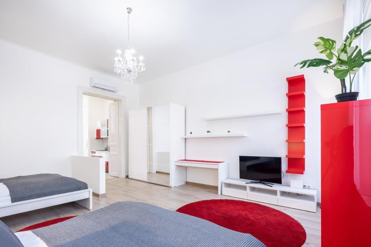 Super Central Convenient Apartment Budapest Exterior photo